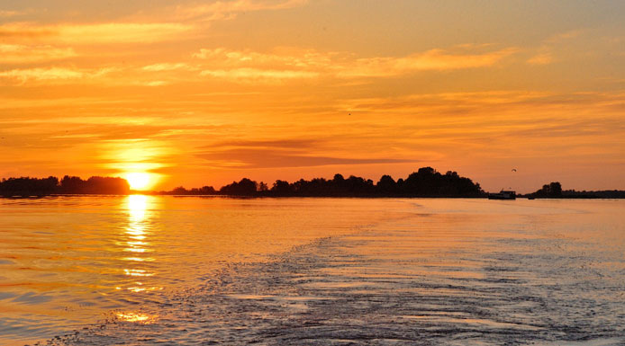 Lever de soleil dans l’archipel