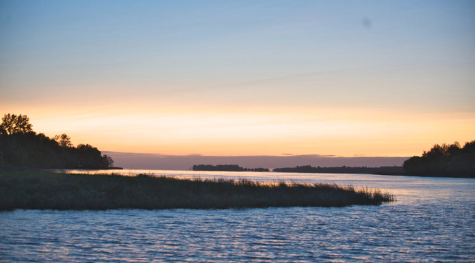 Dawn in the archipelago